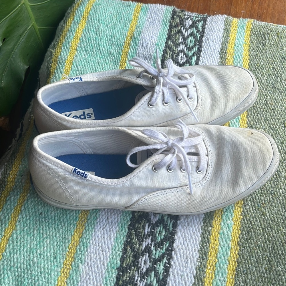 White KEDS